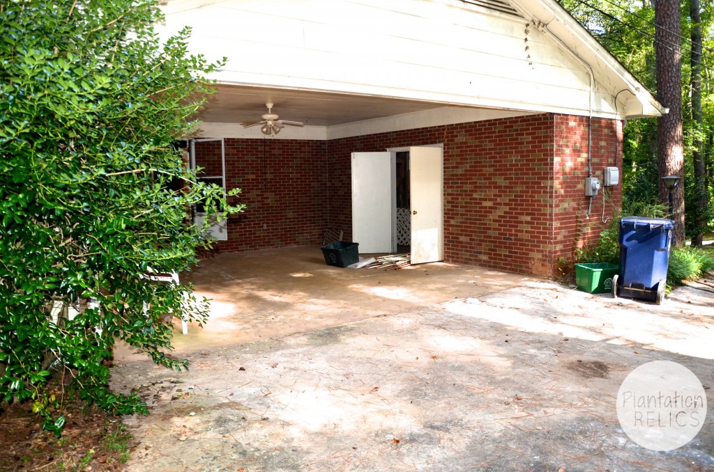 Carport demo of screen from driveway flip