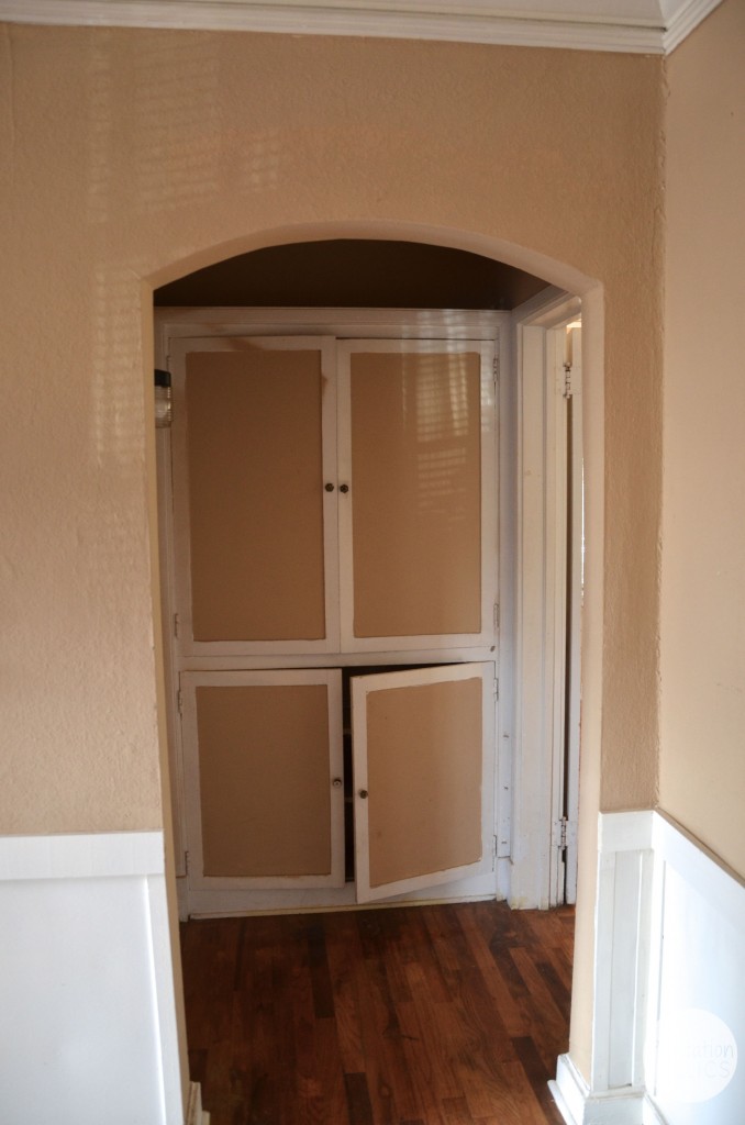 Living Room Before cabinet toward master flip