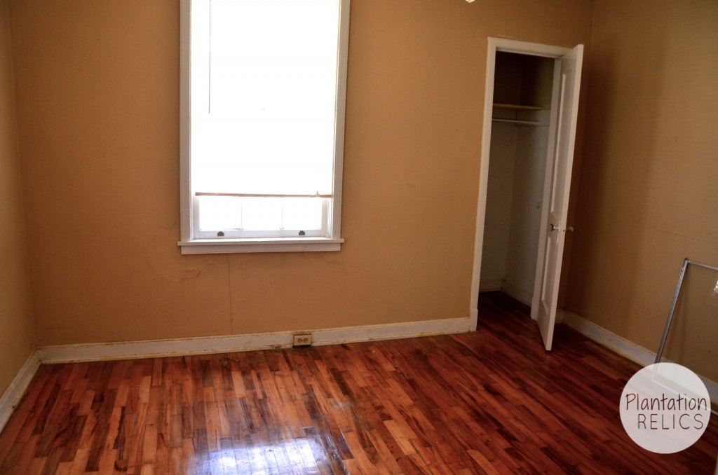 Master Bedroom Before flip